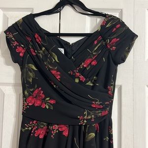 Jefferey & Dara Evening By Tom Barra Dress Women’s Size 6 Floral Long  Dress